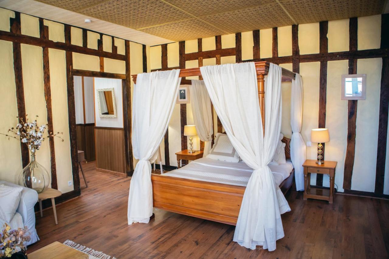 Cafe De France Bed and Breakfast Eauze Εξωτερικό φωτογραφία